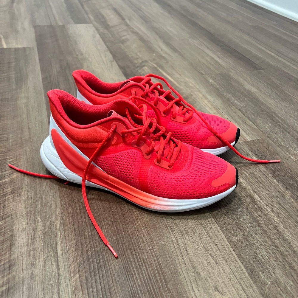 Lululemon blissfeel womens running shoe
